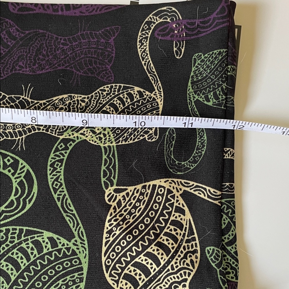 LuLaRoe Maxi Skirt in Black with Cat Pattern, witchy whimsy goth - Picture 9 of 10